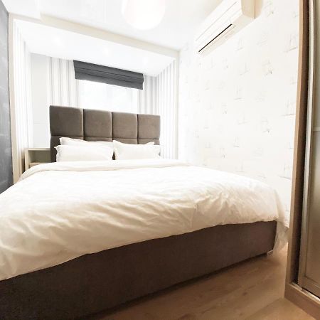 2-Bedroom Apartment Most City Area, Ekaterynoslav Square ドニプロペトロウシク エクステリア 写真