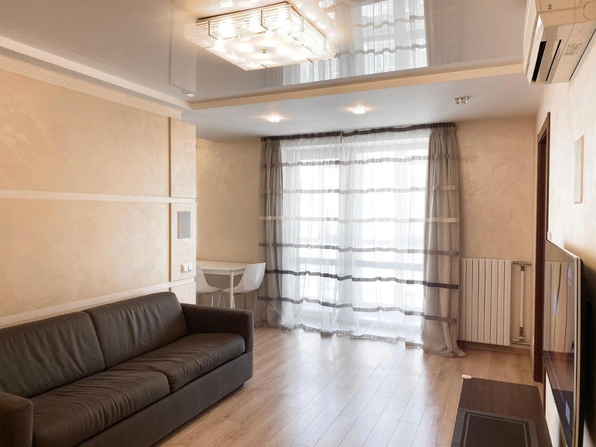 2-Bedroom Apartment Most City Area, Ekaterynoslav Square ドニプロペトロウシク エクステリア 写真