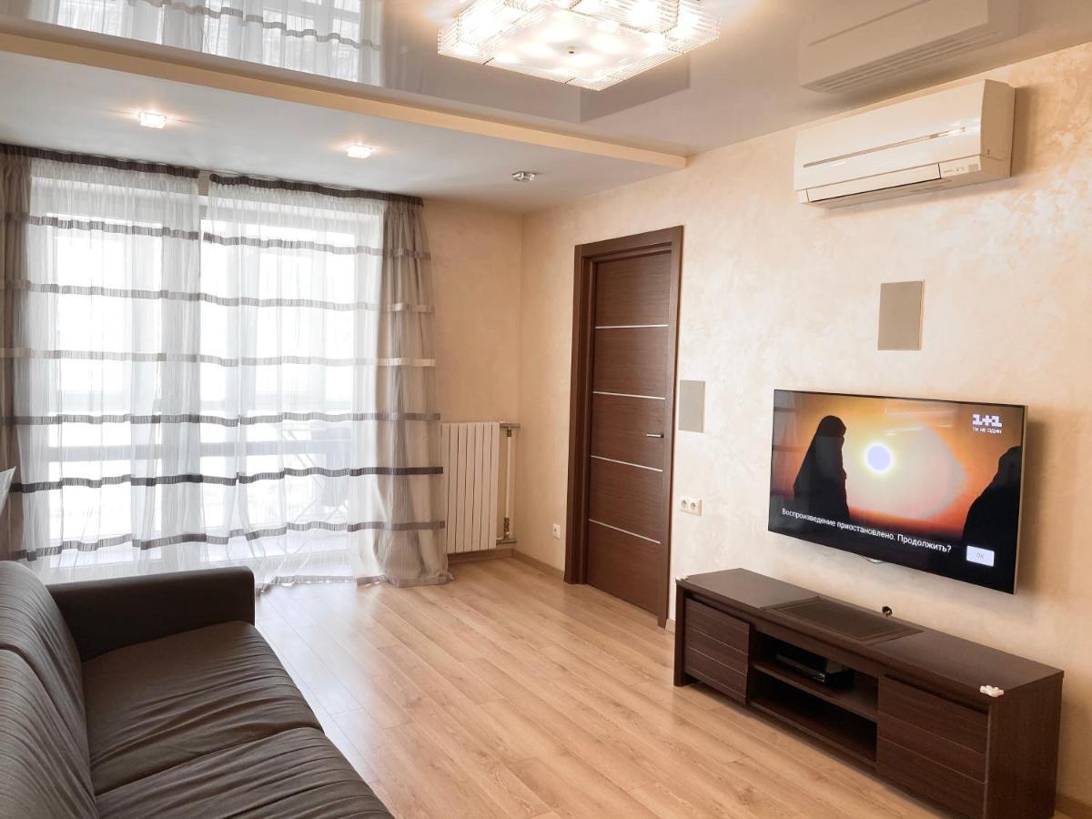 2-Bedroom Apartment Most City Area, Ekaterynoslav Square ドニプロペトロウシク エクステリア 写真