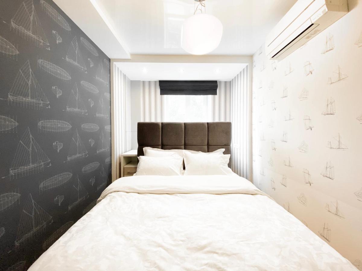 2-Bedroom Apartment Most City Area, Ekaterynoslav Square ドニプロペトロウシク エクステリア 写真