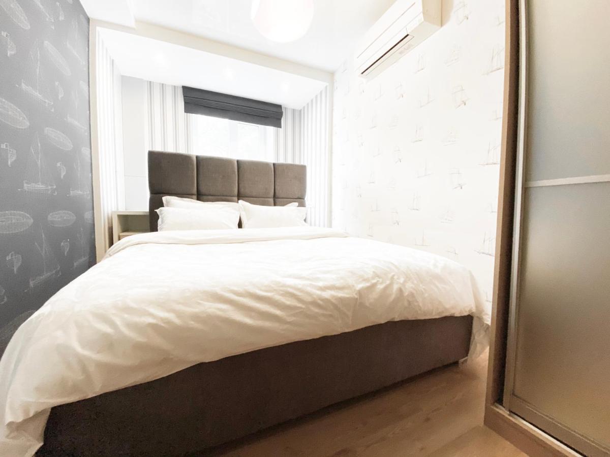 2-Bedroom Apartment Most City Area, Ekaterynoslav Square ドニプロペトロウシク エクステリア 写真
